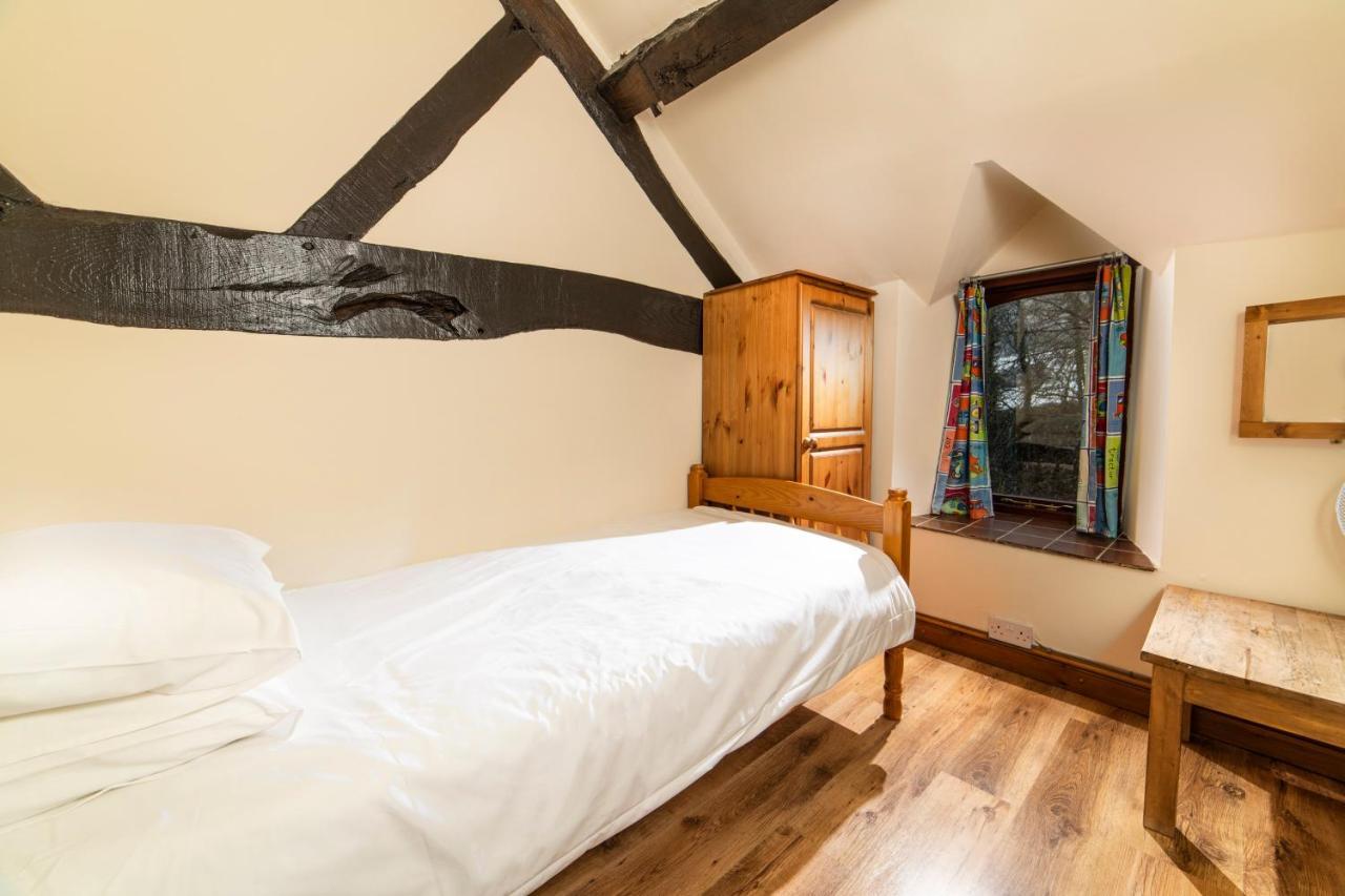 Nant Ucha Farm Villa Acrefair Екстериор снимка