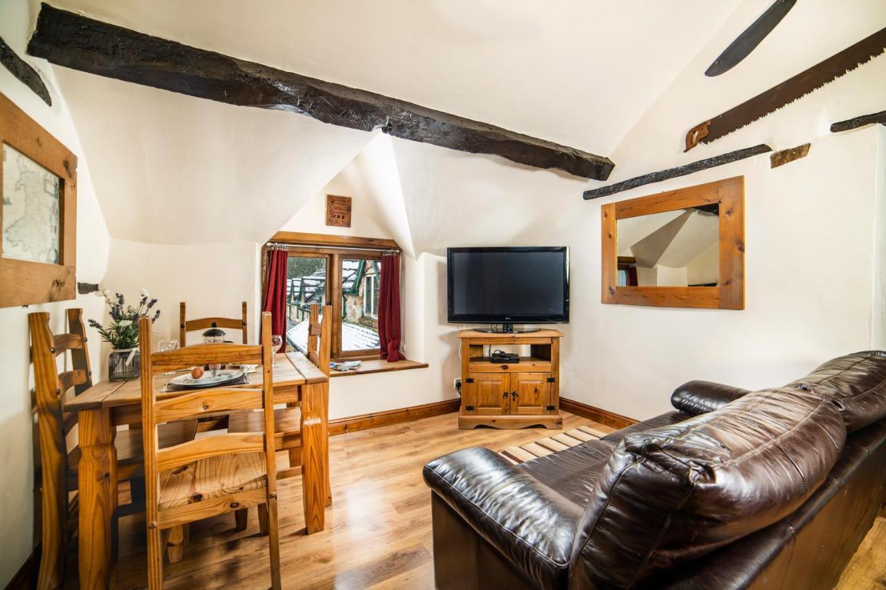 Nant Ucha Farm Villa Acrefair Екстериор снимка