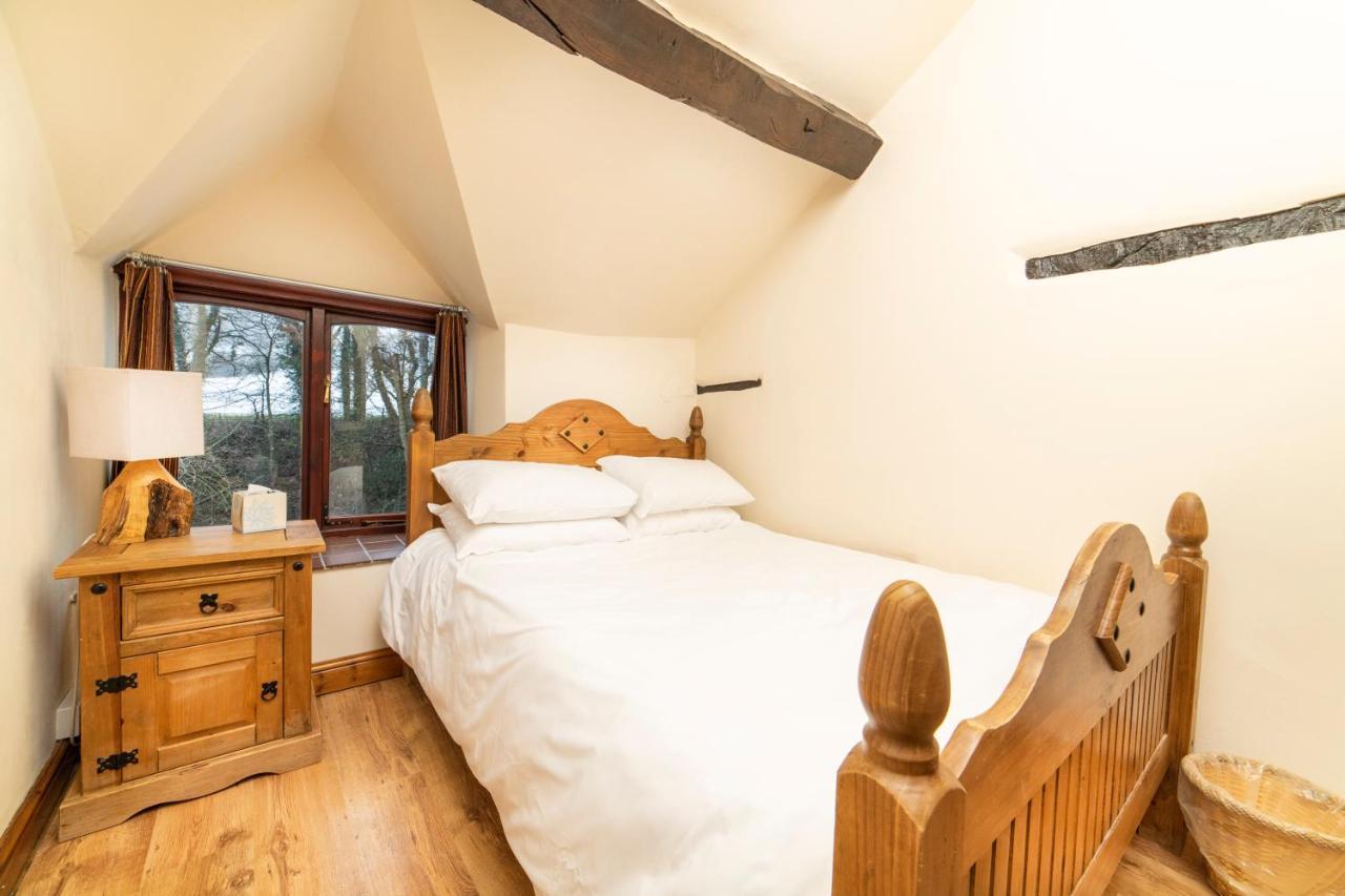 Nant Ucha Farm Villa Acrefair Екстериор снимка