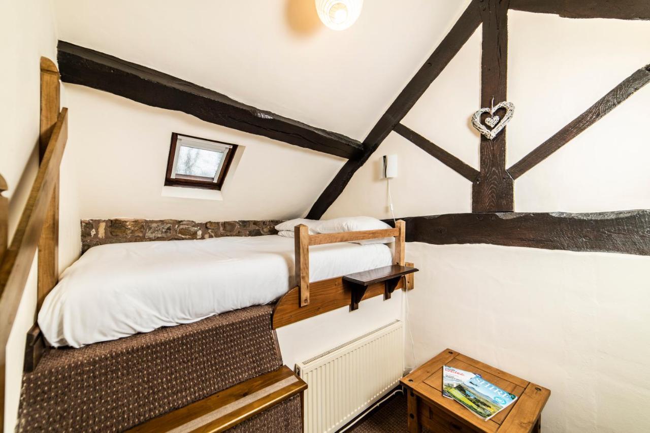 Nant Ucha Farm Villa Acrefair Екстериор снимка